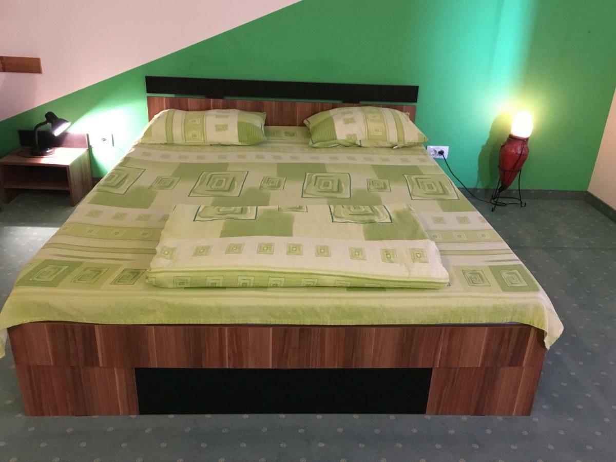 Ranch Robert Hotel Dudestii Noi Zewnętrze zdjęcie
